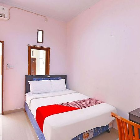 Oyo 91445 Sandat Guest House Ντενπασάρ Εξωτερικό φωτογραφία