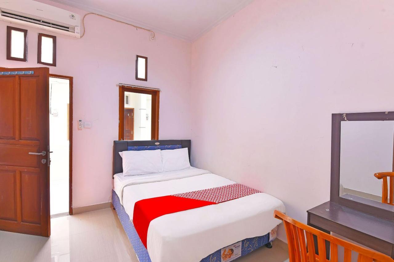 Oyo 91445 Sandat Guest House Ντενπασάρ Εξωτερικό φωτογραφία