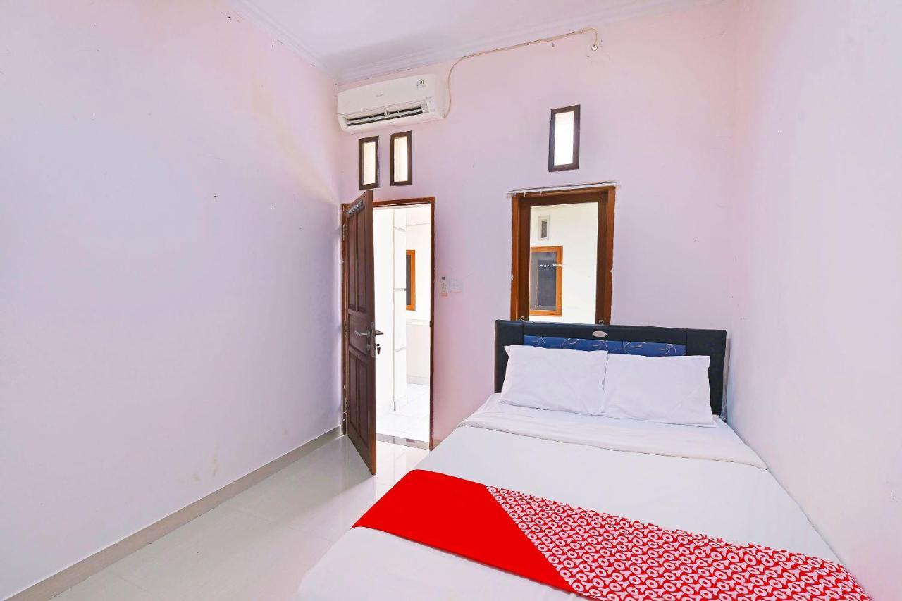 Oyo 91445 Sandat Guest House Ντενπασάρ Εξωτερικό φωτογραφία